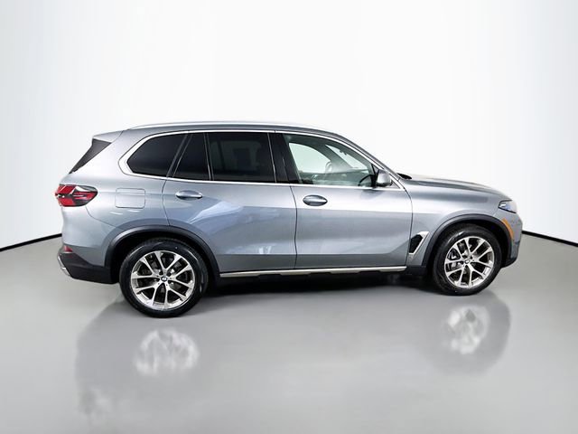 Certified 2024 BMW X5 xDrive40i w/ Premium Package image 8