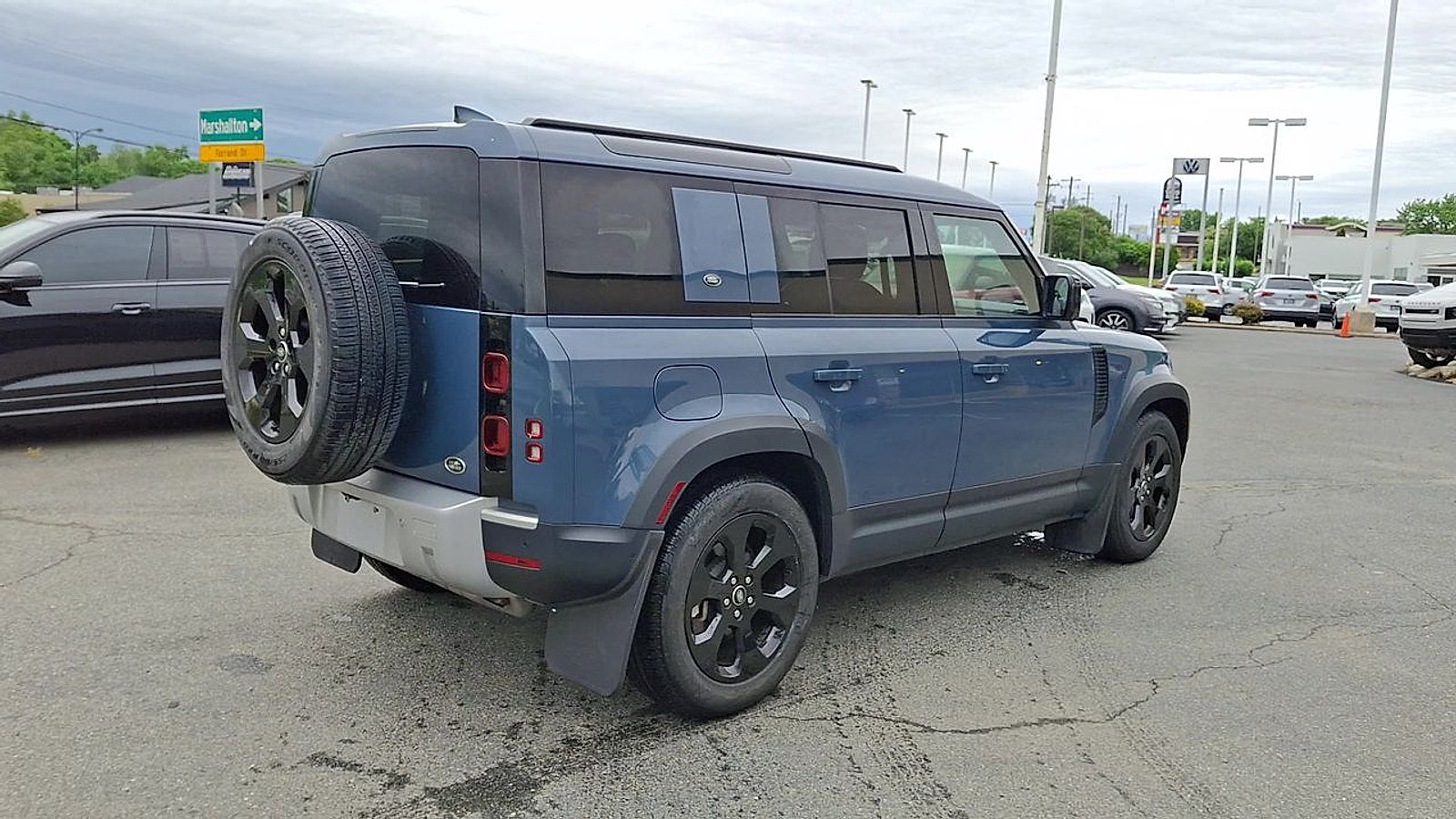 Used 2022 Land Rover Defender 110 SE AWD/4WD image 8