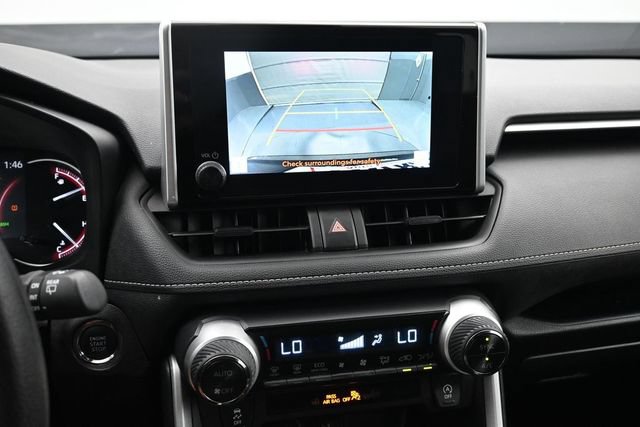 Used 2025 Toyota RAV4 XLE AWD/4WD image 7