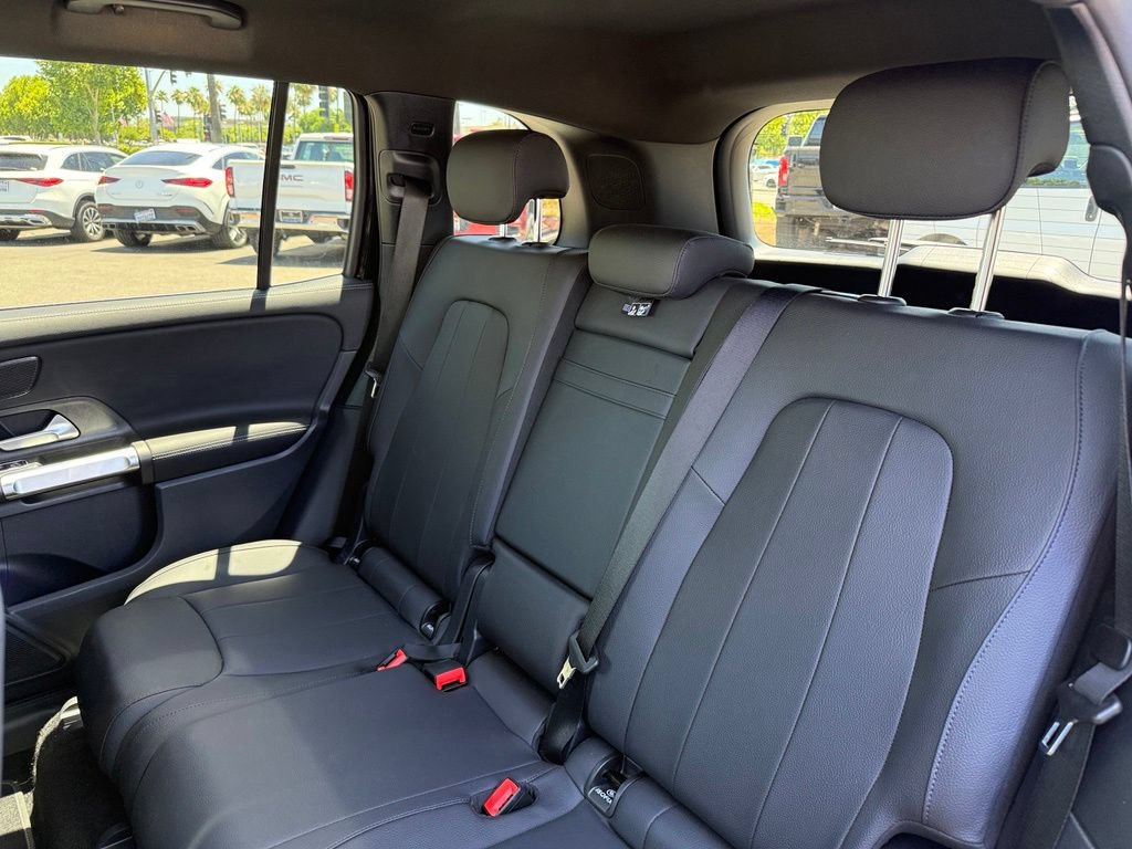 Certified 2026 Mercedes-Benz GLB 250 4MATIC image 13