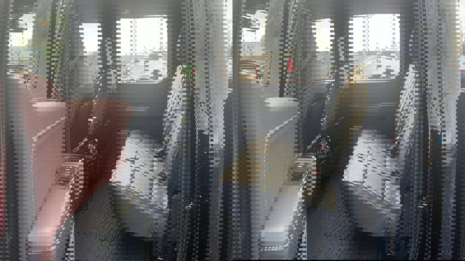 Used 2023 Ford F150 Lariat w/ Equipment Group 502A High image 30