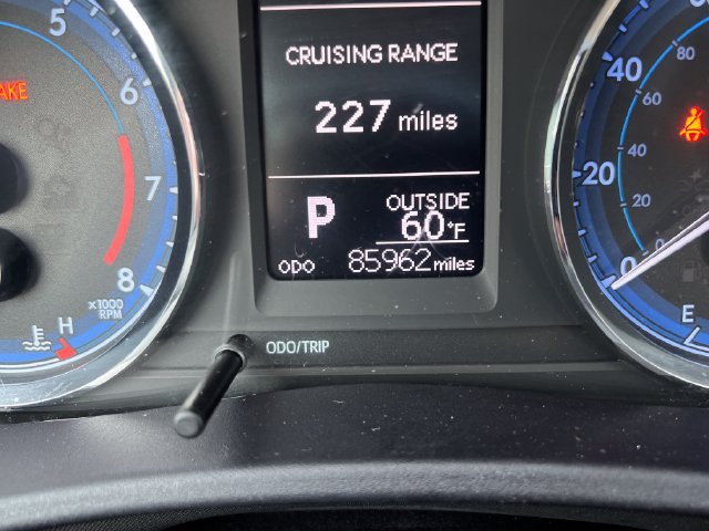 Used 2019 Toyota Corolla LE w/ LE Premium Package FWD image 21