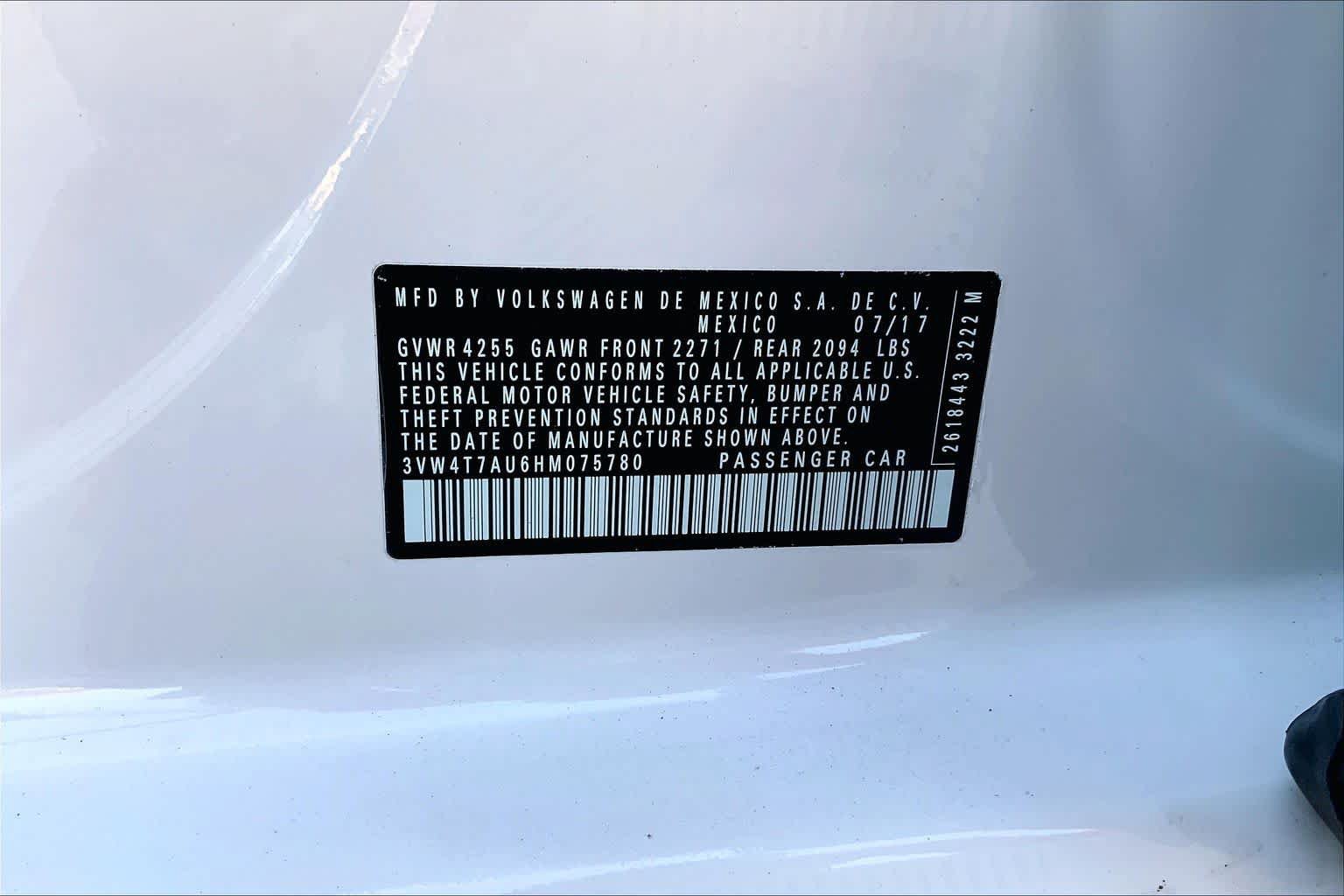 Used 2017 Volkswagen GTI SE FWD image 34