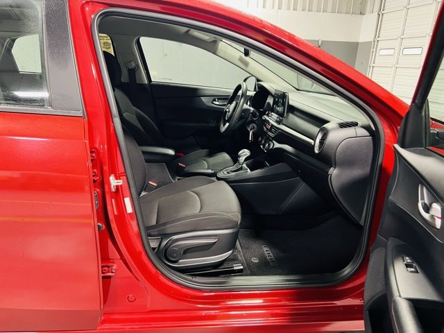 Used 2021 Kia Forte LXS image 29