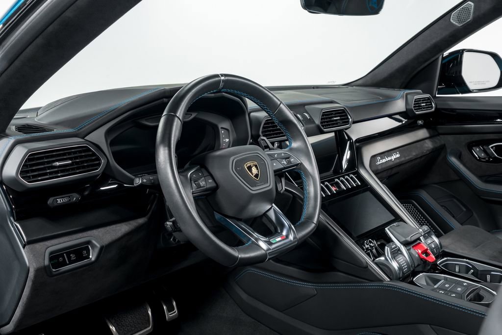 Used 2023 Lamborghini Urus S image 14