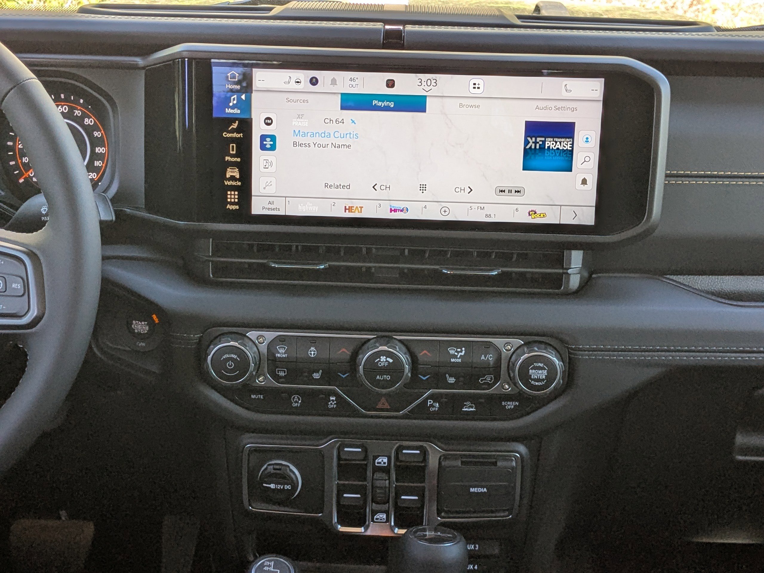 New 2025 Jeep Gladiator High Tide image 18