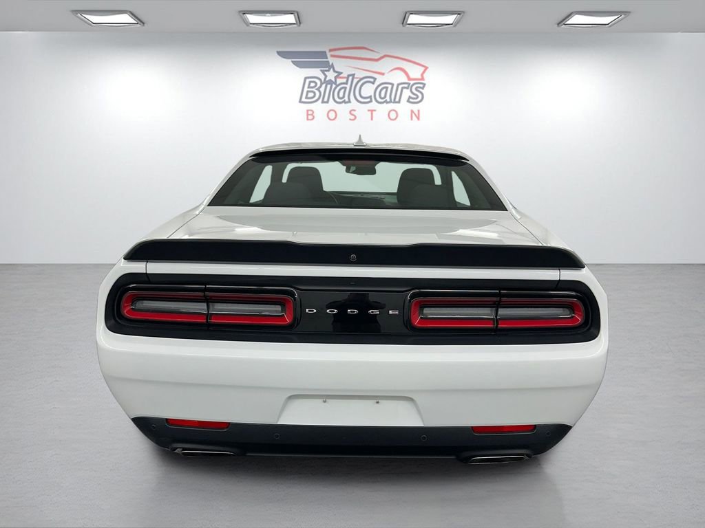 Used 2018 Dodge Challenger R/T Scat Pack w/ Dynamics Package RWD image 5