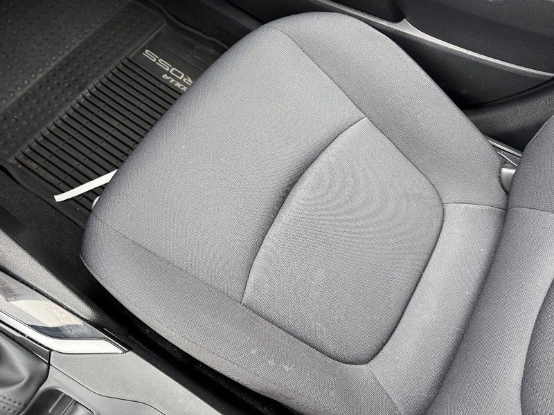 Used 2024 Toyota Corolla Cross LE image 27