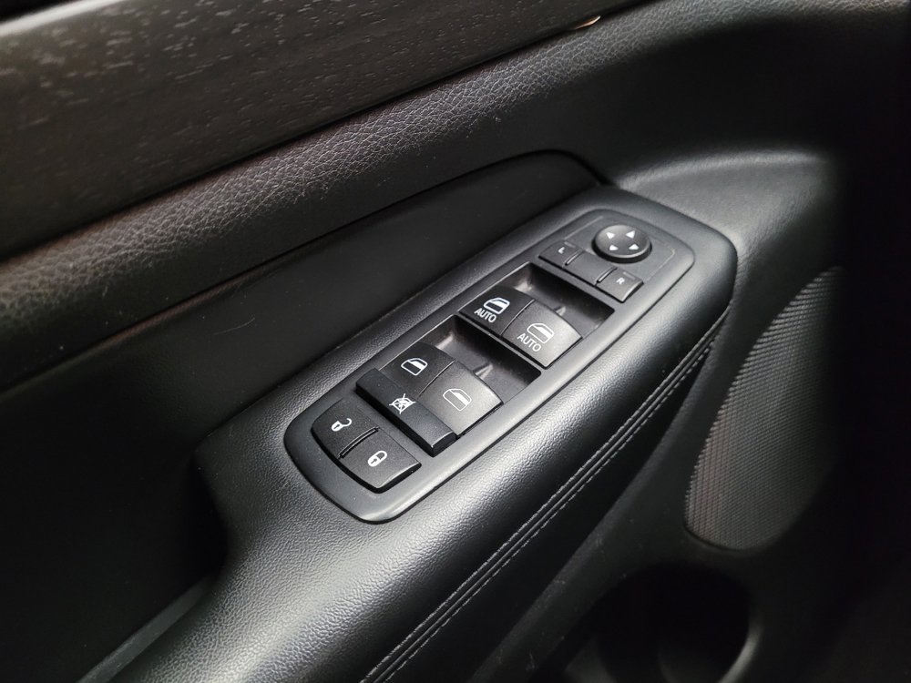 Used 2016 Jeep Grand Cherokee Laredo RWD image 27