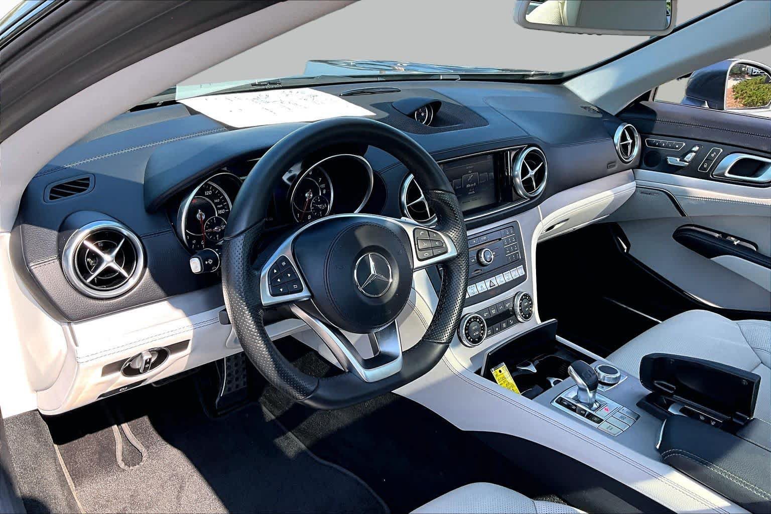 Used 2017 Mercedes-Benz SL 450 image 15
