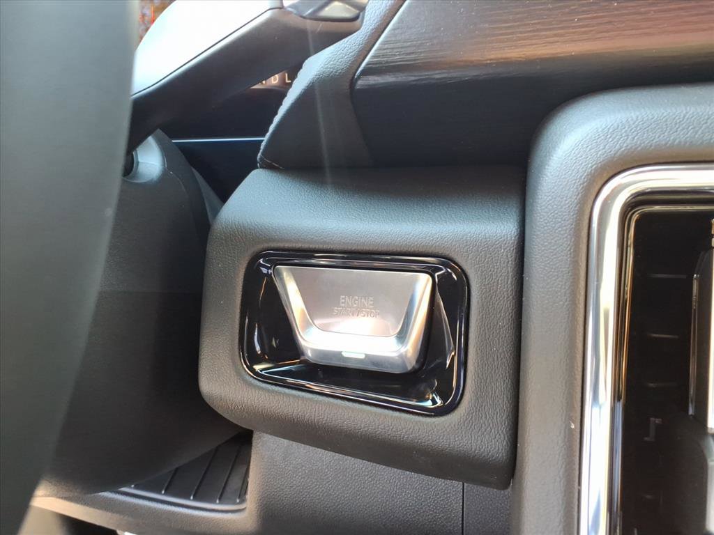 New 2026 GMC Yukon XL Denali w/ Sun & Power Step Package image 13