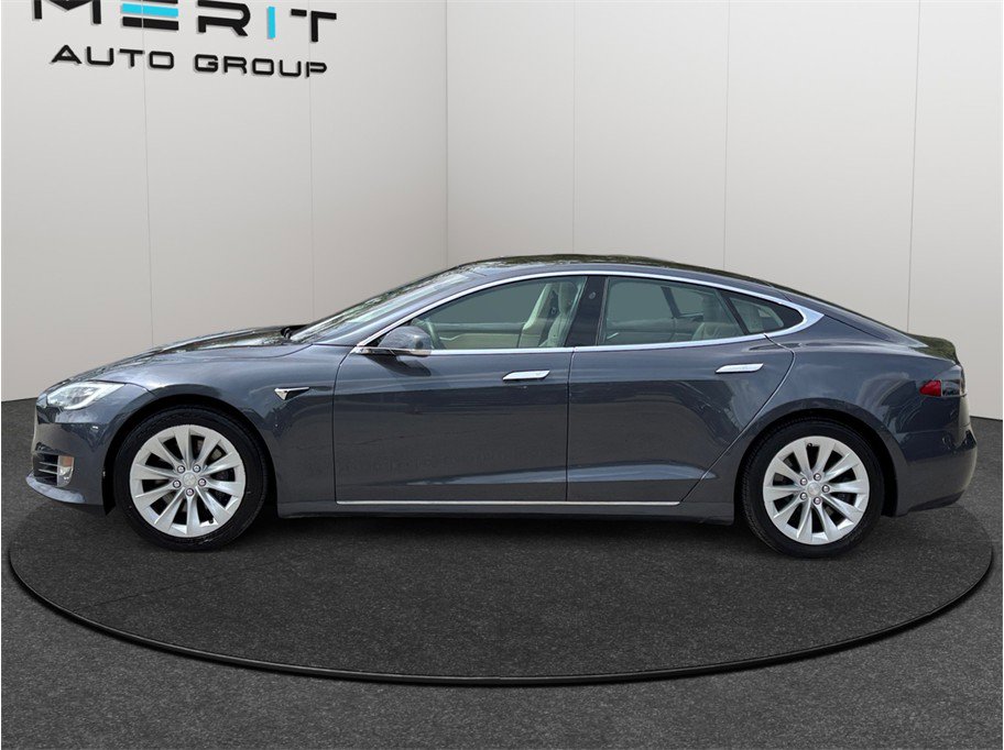Used 2018 Tesla Model S 100D image 4