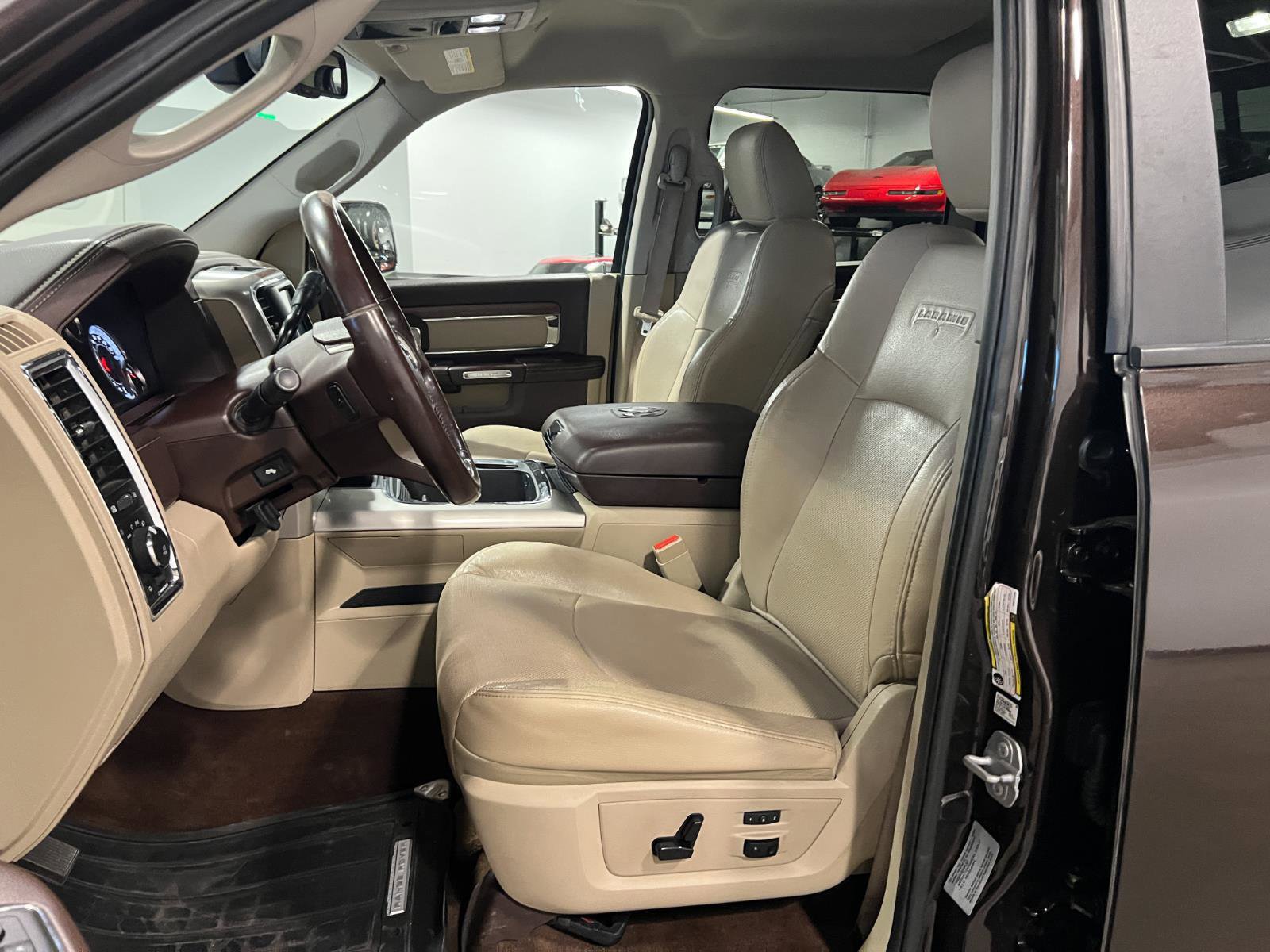 Used 2017 RAM 2500 Laramie image 9