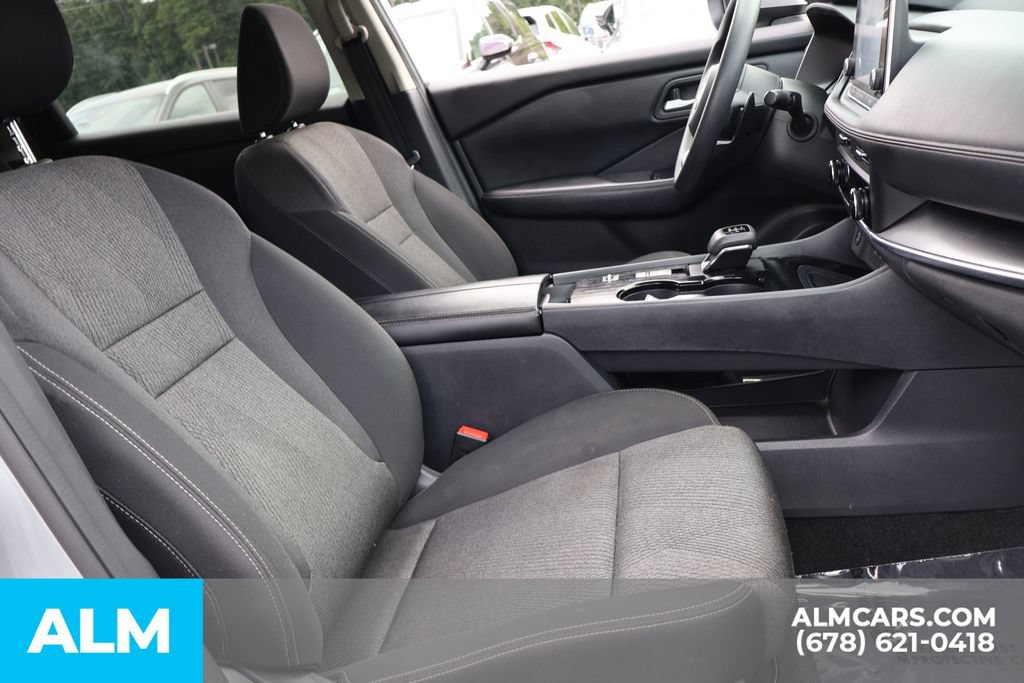Used 2024 Nissan Rogue SV FWD image 27