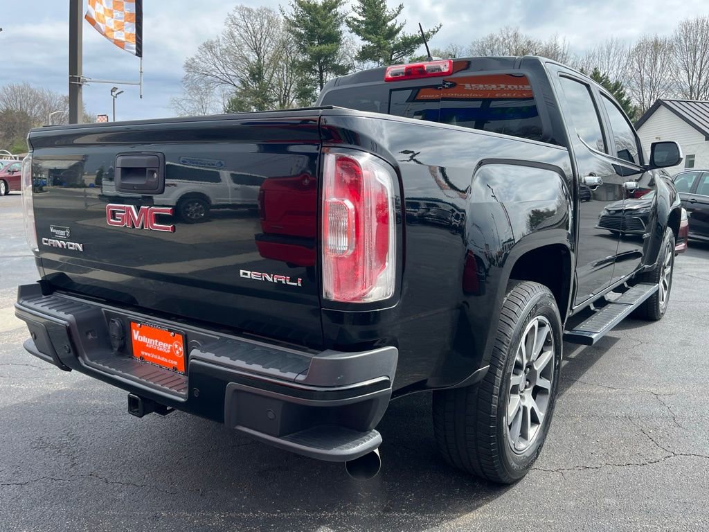 Used 2020 GMC Canyon Denali image 7