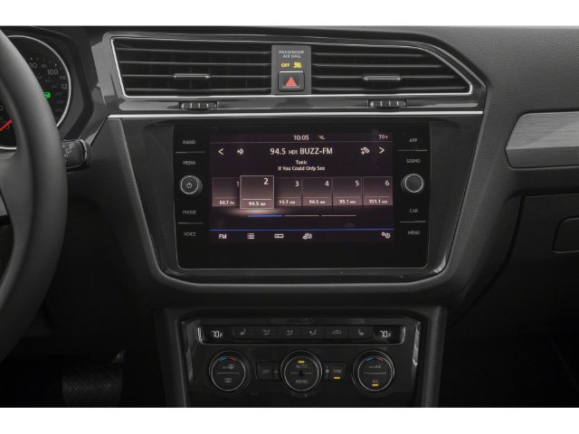 Used 2020 Volkswagen Tiguan SEL AWD/4WD image 7