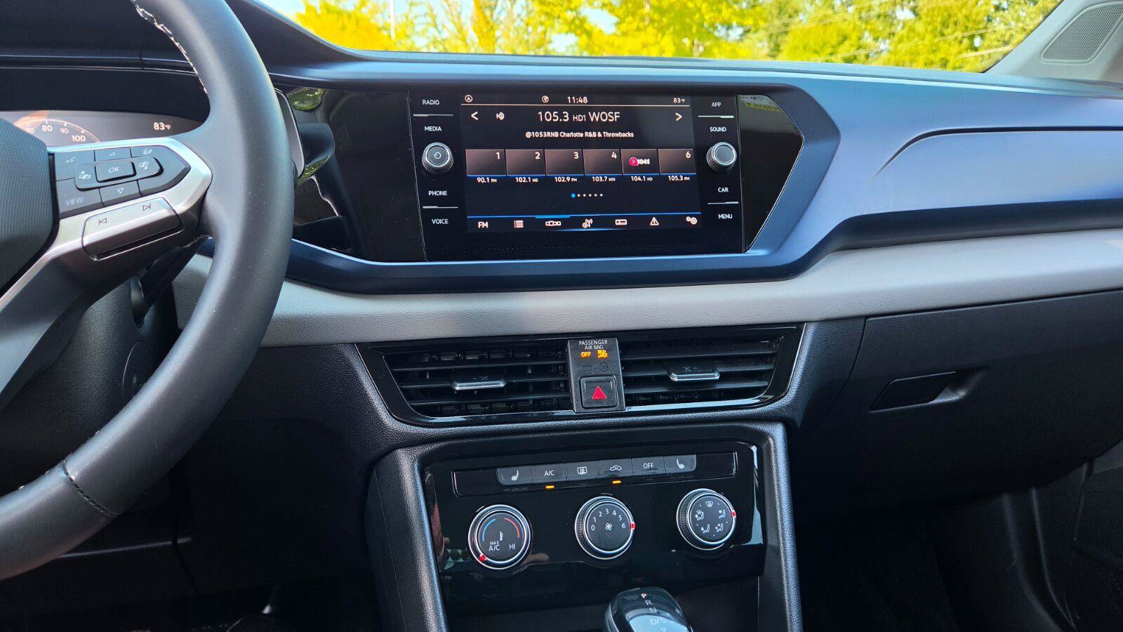 Certified 2023 Volkswagen Taos SE w/ Panoramic Sunroof Package FWD image 33