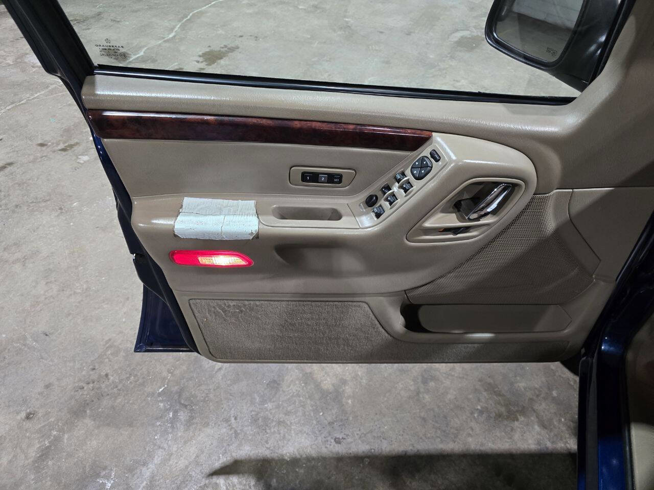 Used 2002 Jeep Grand Cherokee Limited image 27