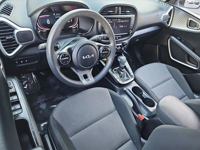 Used 2024 Kia Soul LX w/ Option Group 015 FWD image 10