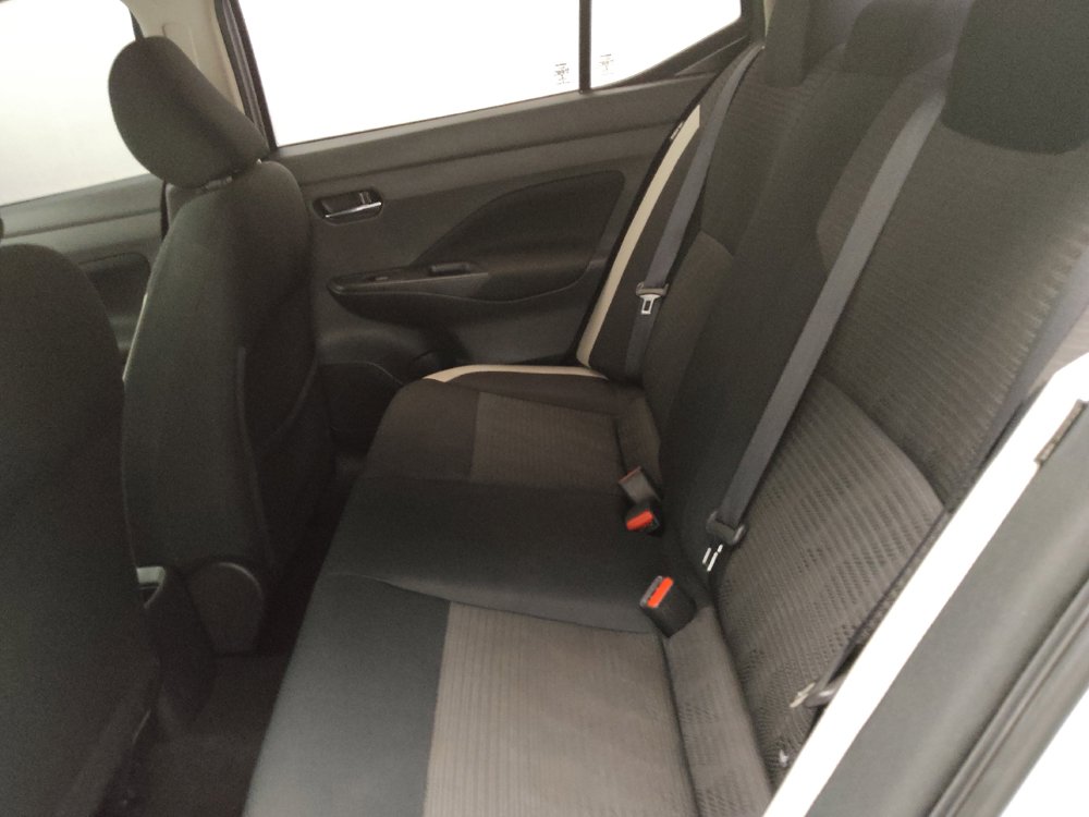 Used 2021 Nissan Versa SV FWD image 18