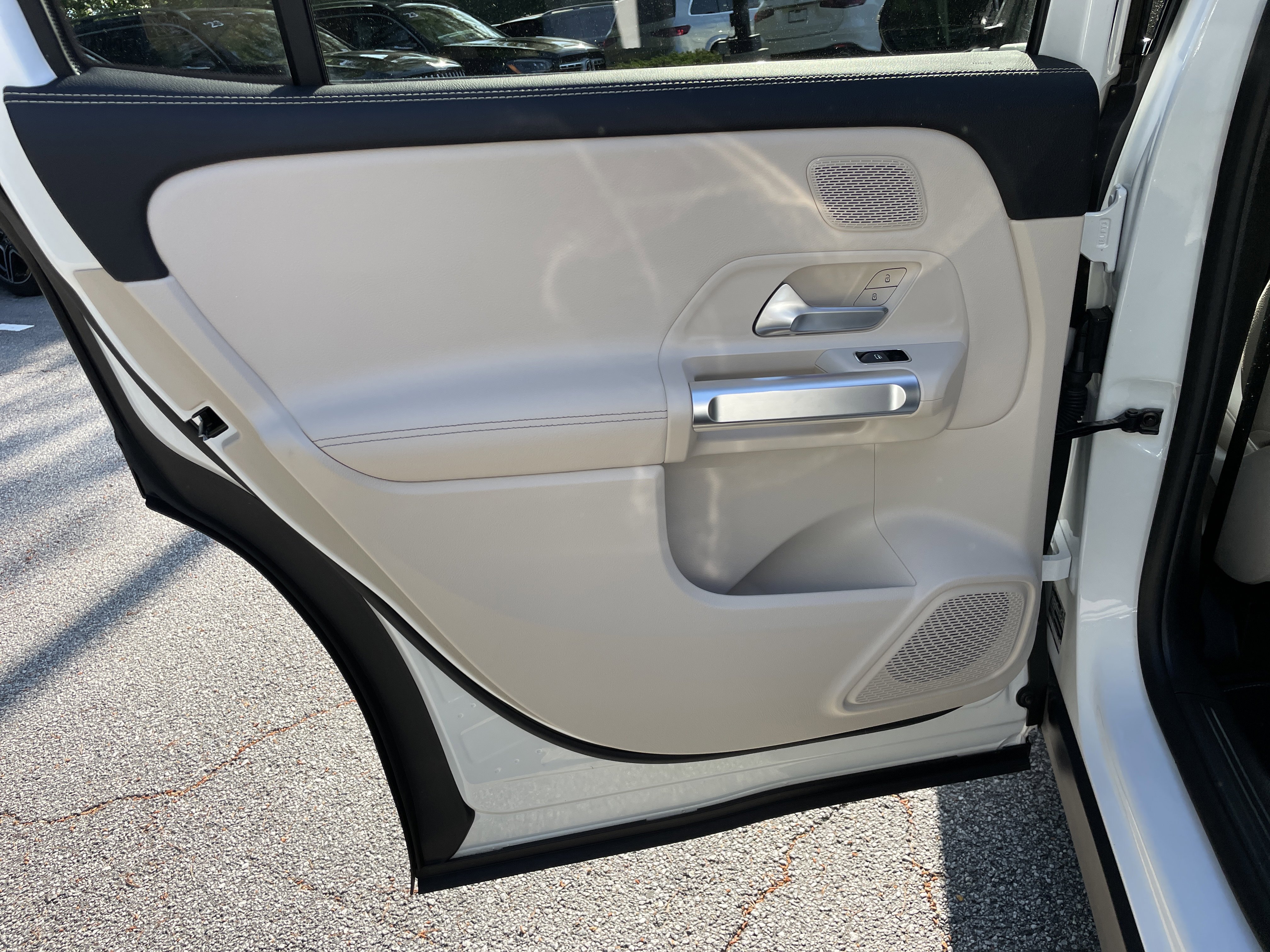 Certified 2025 Mercedes-Benz GLB 250 image 37
