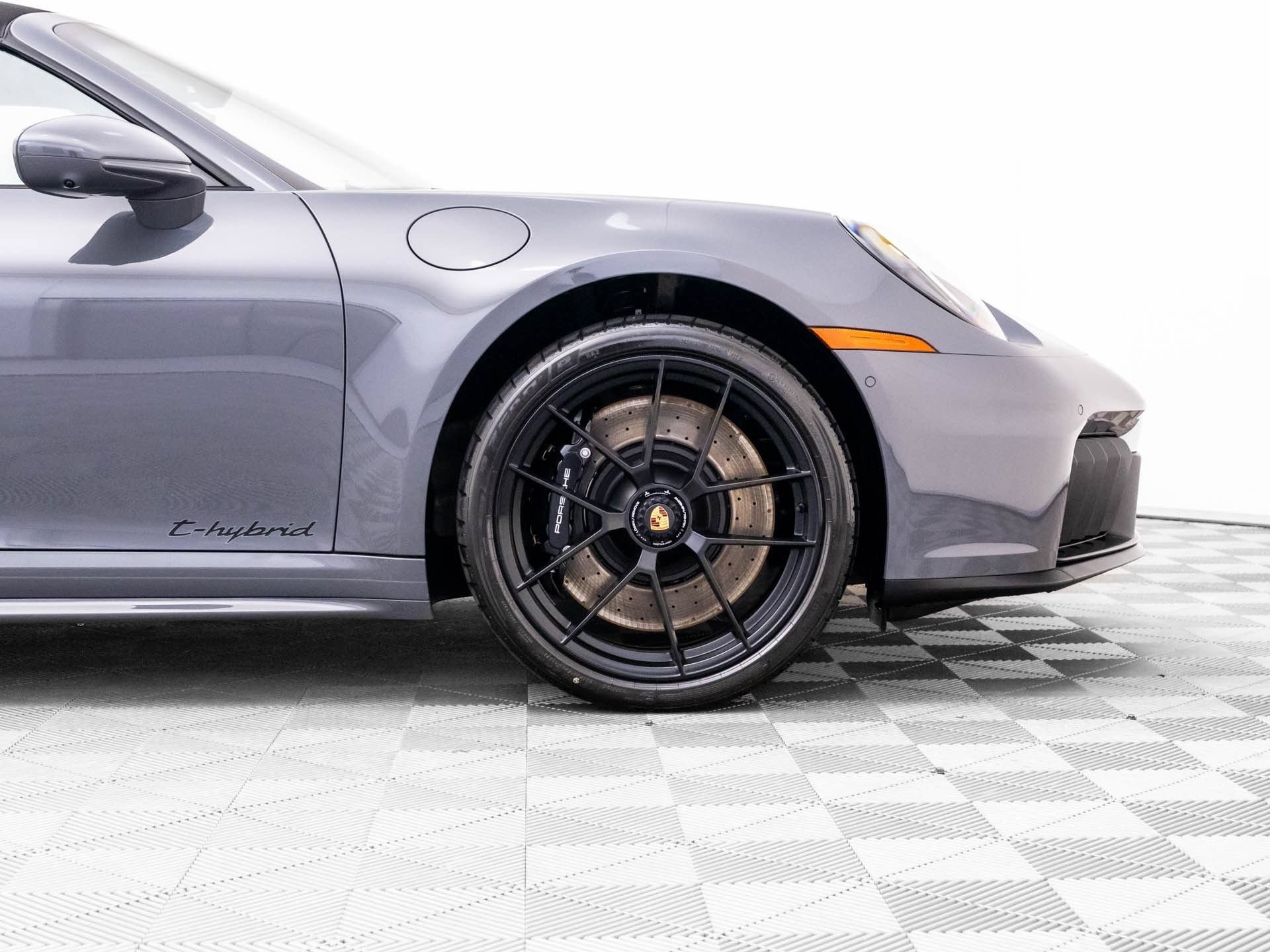 Used 2026 Porsche 911 Targa 4 GTS AWD/4WD image 29
