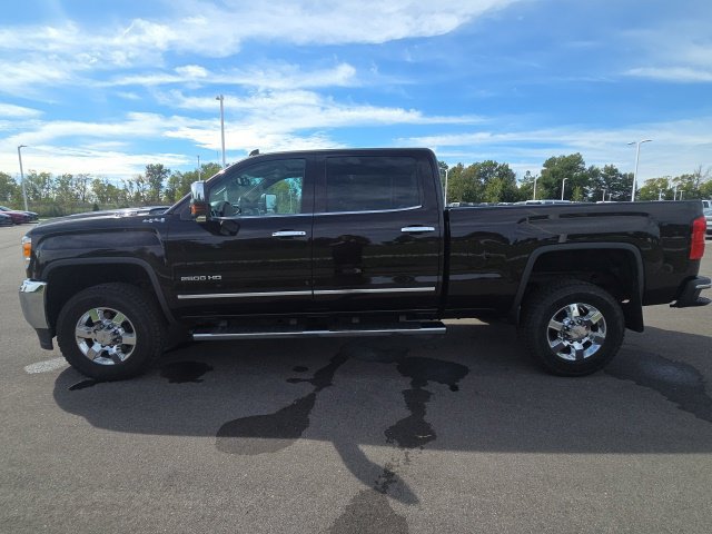 Used 2019 GMC Sierra 2500 SLT w/ Duramax Plus Package AWD/4WD image 14