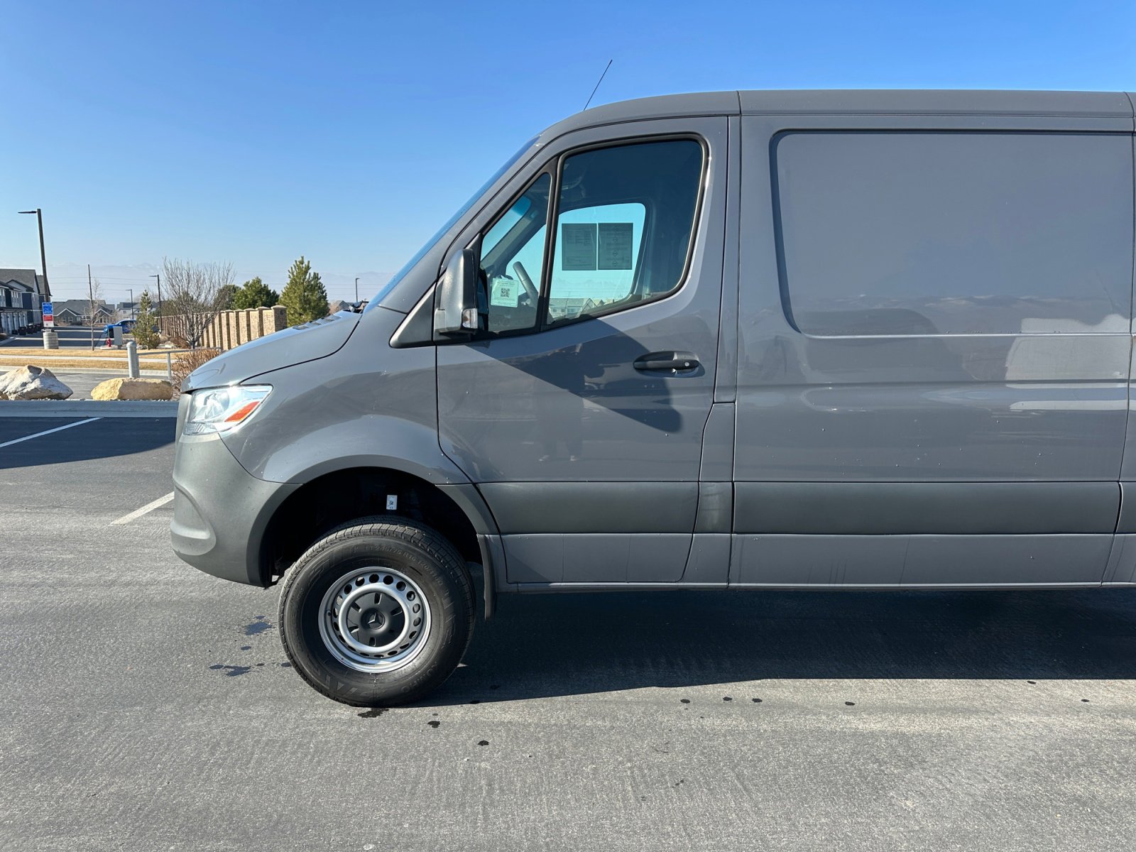 Used 2025 Mercedes-Benz Sprinter 2500 image 9