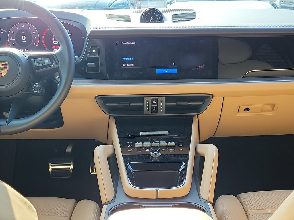 Certified 2025 Porsche Cayenne S AWD/4WD image 22
