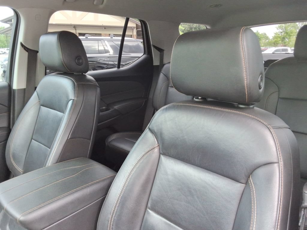 Certified 2020 Chevrolet Traverse LT w/ LT Premium Package FWD image 23