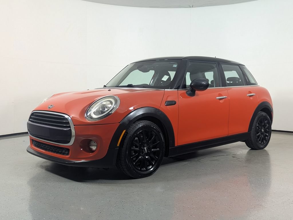 Used 2019 MINI Cooper 4-Door Hardtop FWD image 3