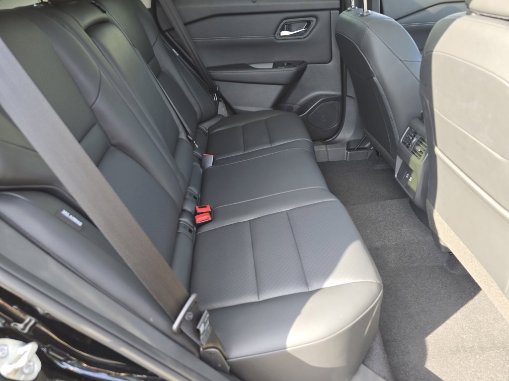 New 2026 Nissan Rogue SV w/ SV Premium Package image 12