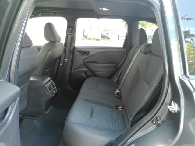 Used 2025 Subaru Forester Premium AWD/4WD image 17