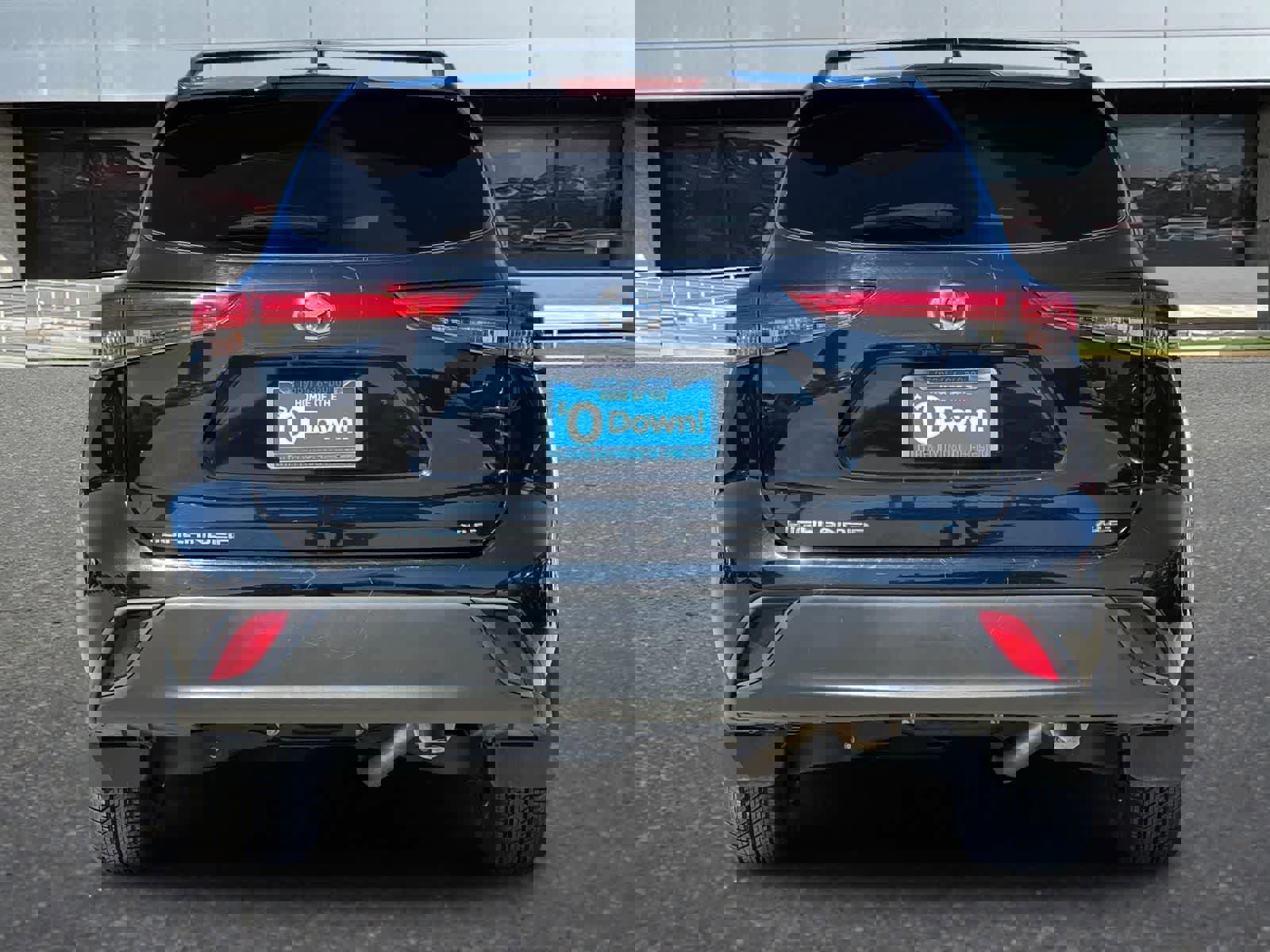 Used 2021 Toyota Highlander XLE image 8