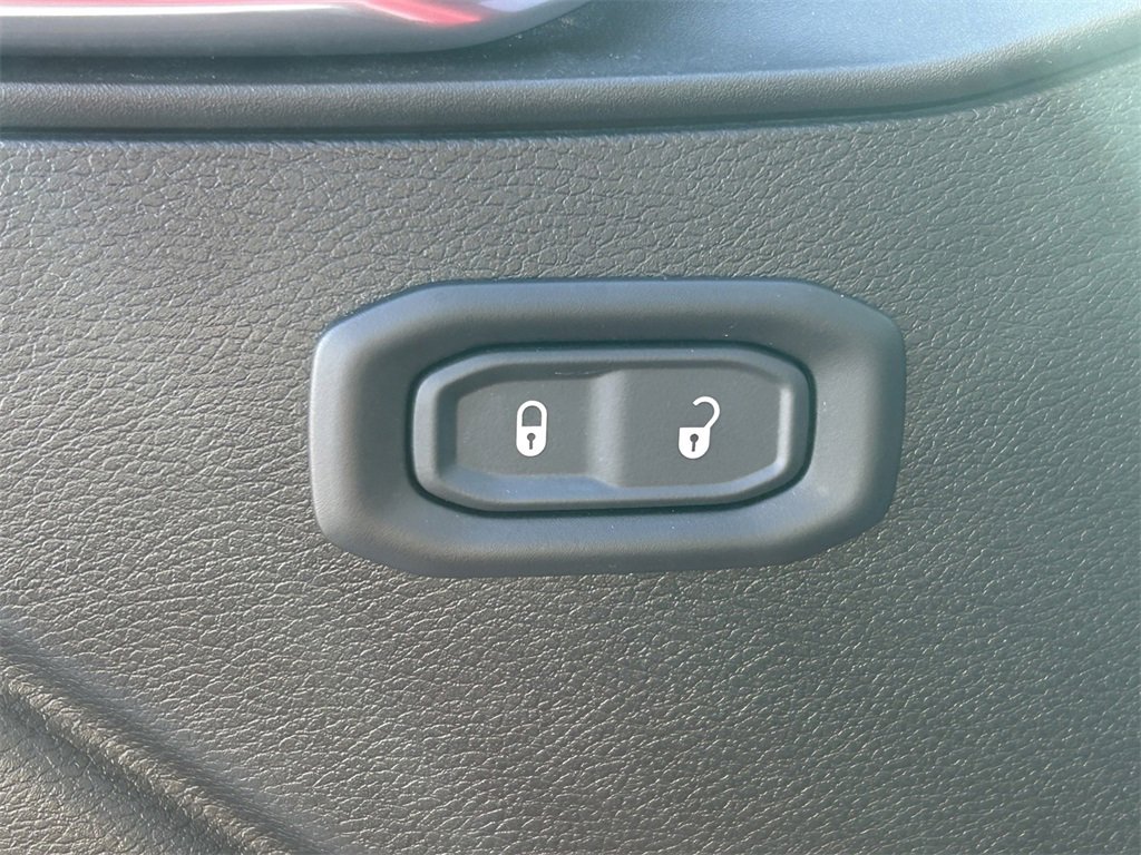 Used 2022 Jeep Wrangler Unlimited Sport image 19