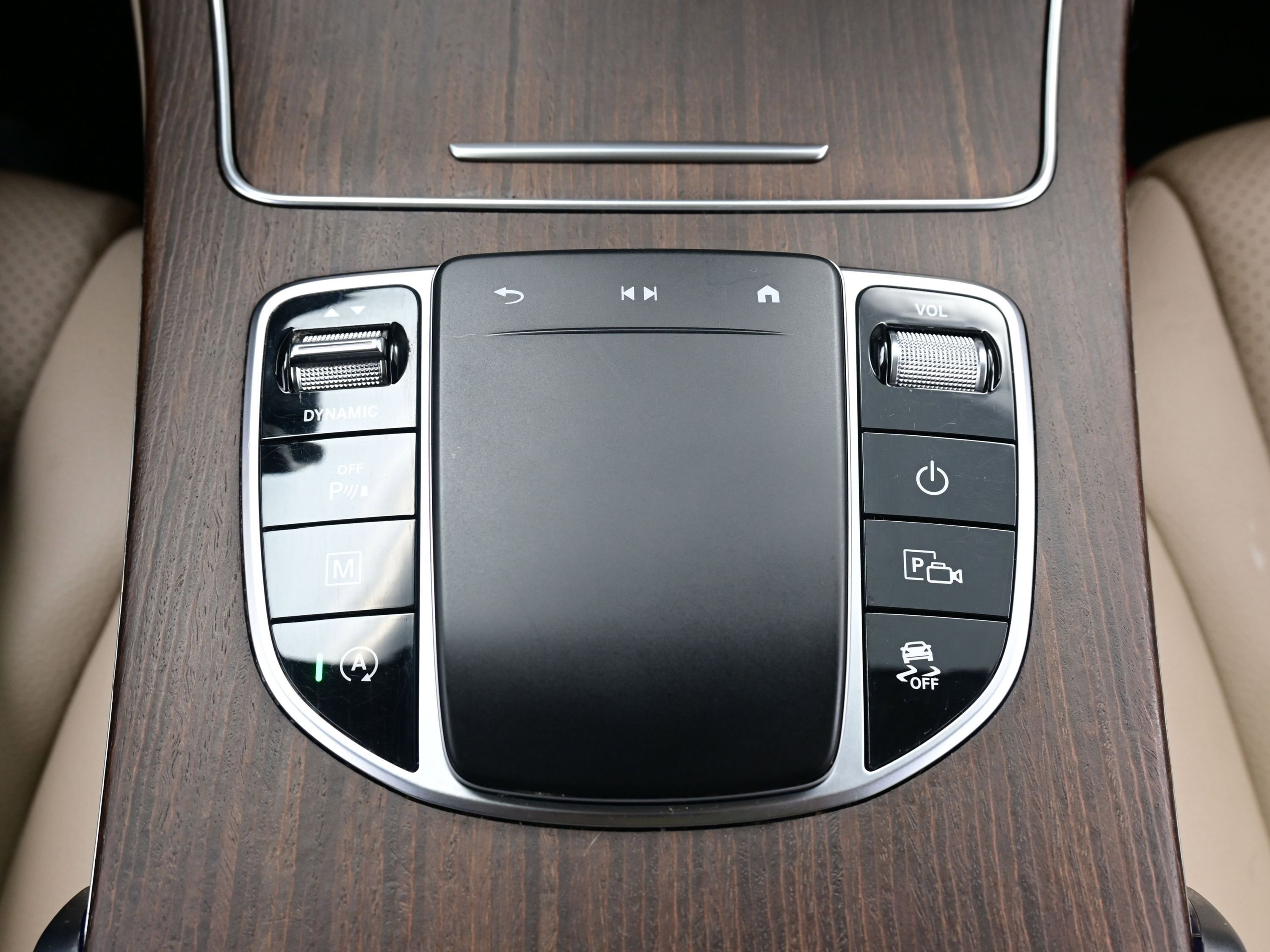 Used 2022 Mercedes-Benz GLC 300 4MATIC image 21