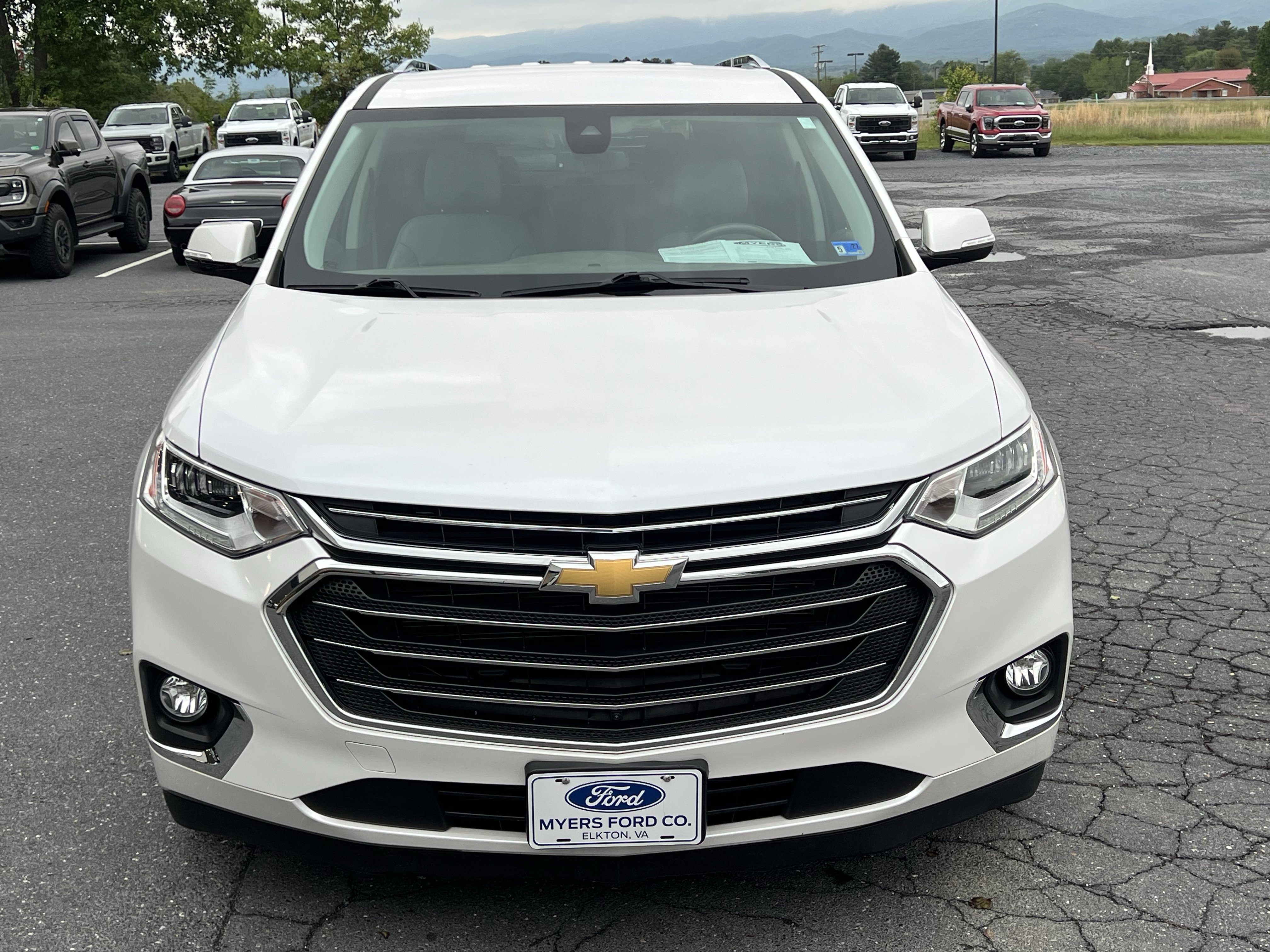 Used 2019 Chevrolet Traverse Premier AWD/4WD image 3