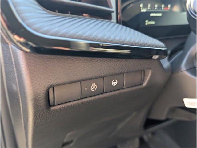 New 2026 Nissan Kicks SR image 17