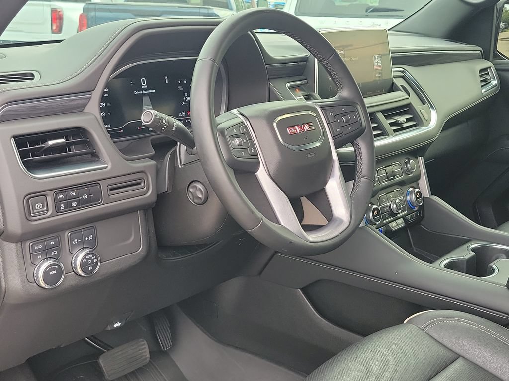 Used 2023 GMC Yukon SLT w/ SLT Premium Package AWD/4WD image 20