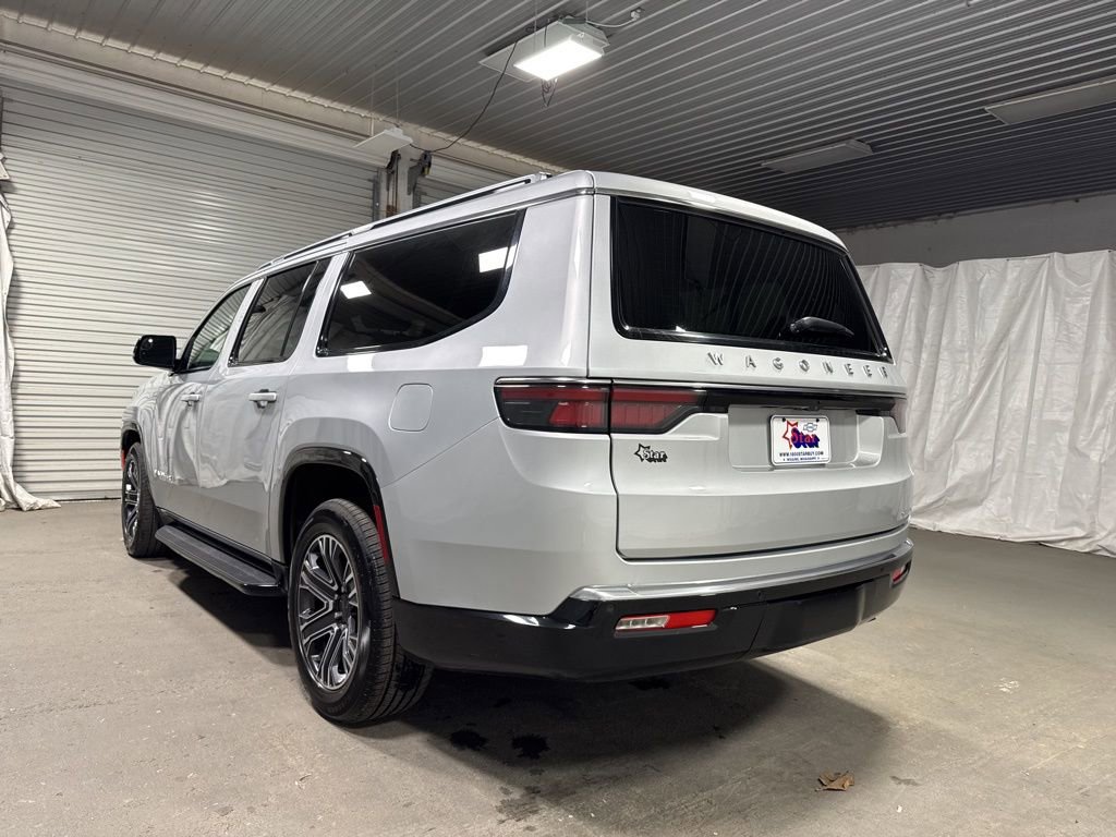 Used 2024 Jeep Wagoneer L Series II image 5