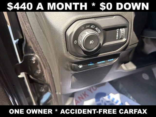Used 2023 Jeep Wrangler Unlimited Sahara w/ Cold Weather Group image 14