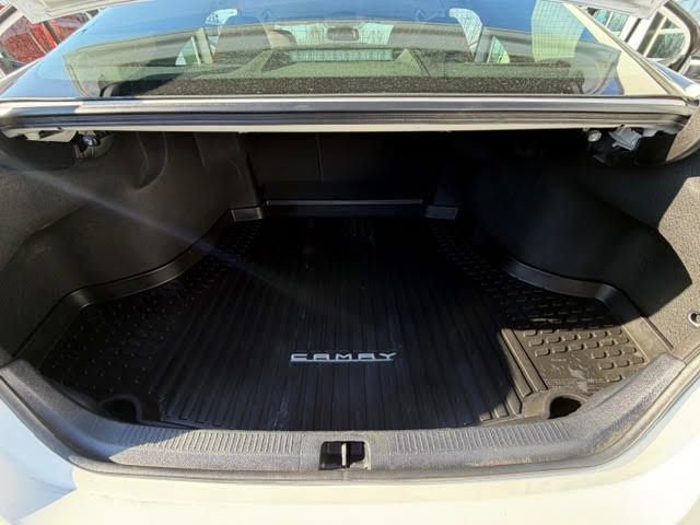 Used 2020 Toyota Camry LE w/ Convenience Package image 14