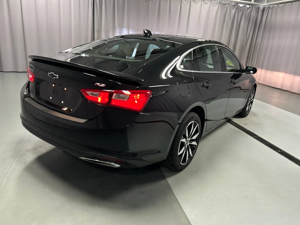 Used 2025 Chevrolet Malibu RS FWD image 7