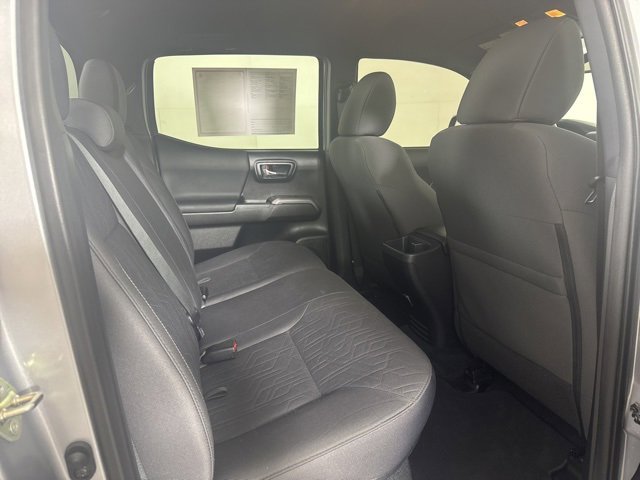 Used 2018 Toyota Tacoma TRD Sport image 5