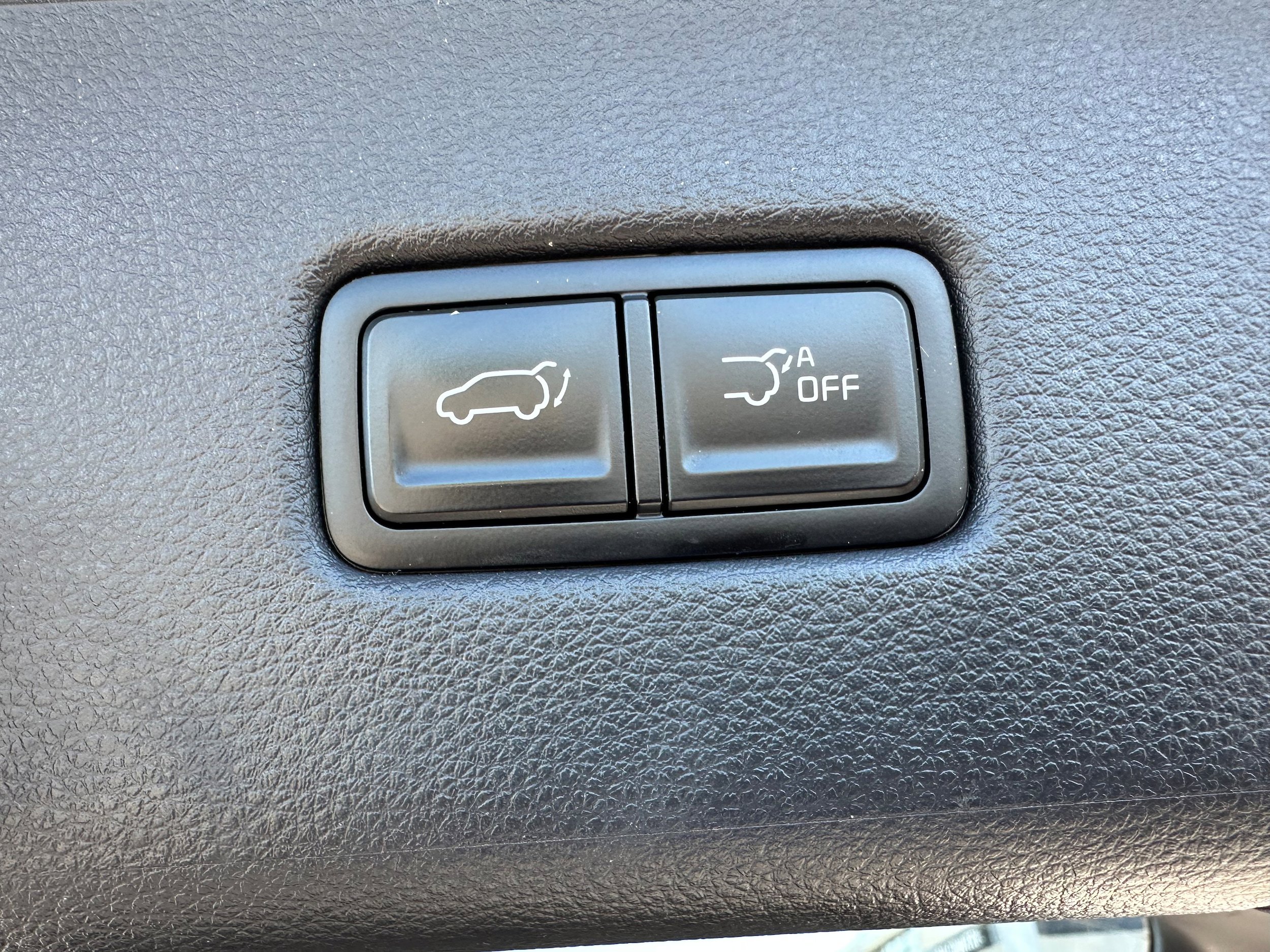 Used 2024 Kia Carnival SX FWD image 12