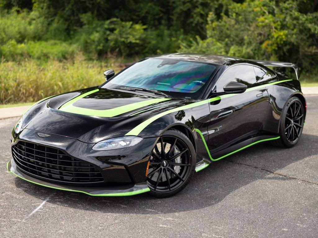 Used 2023 Aston Martin V12 Vantage RWD image 2