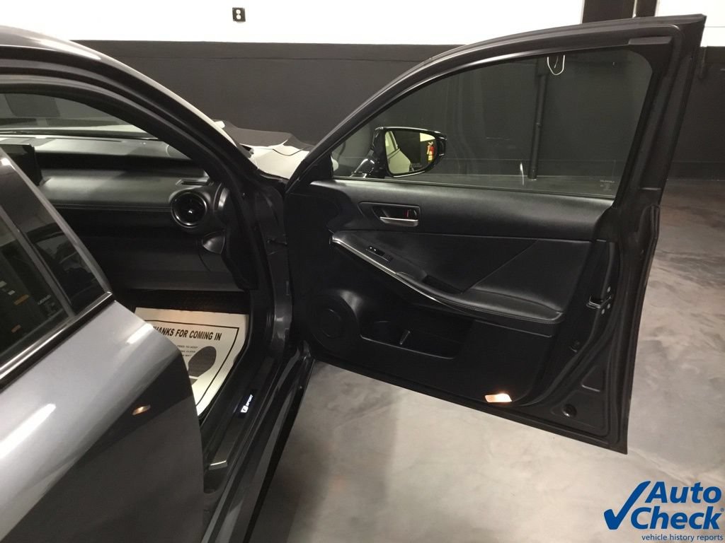 Used 2023 Lexus IS 500 RWD image 38