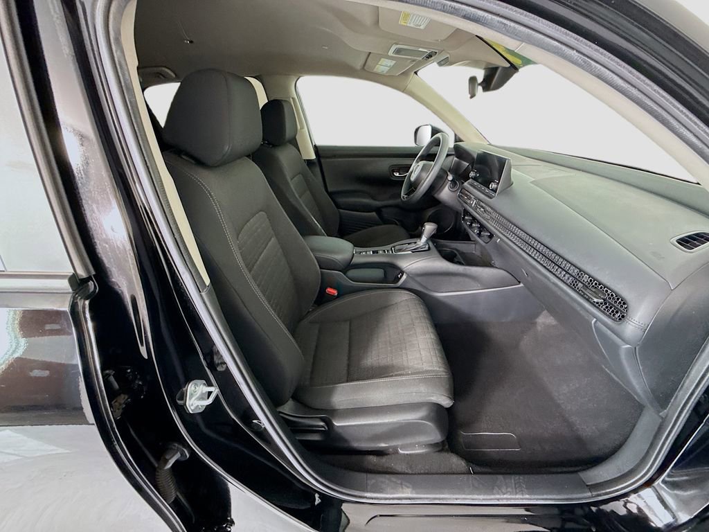 Certified 2023 Honda HR-V LX image 20