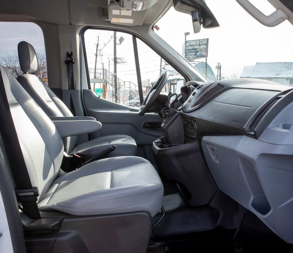 Used 2018 Ford Transit 150 XL image 18