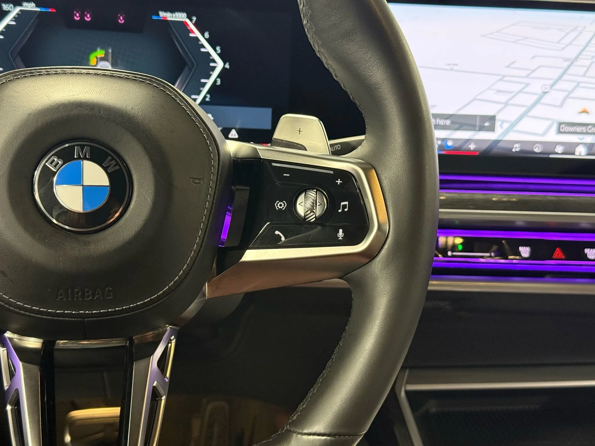 Used 2023 BMW 760i xDrive w/ Luxury Rear Seating Package image 16